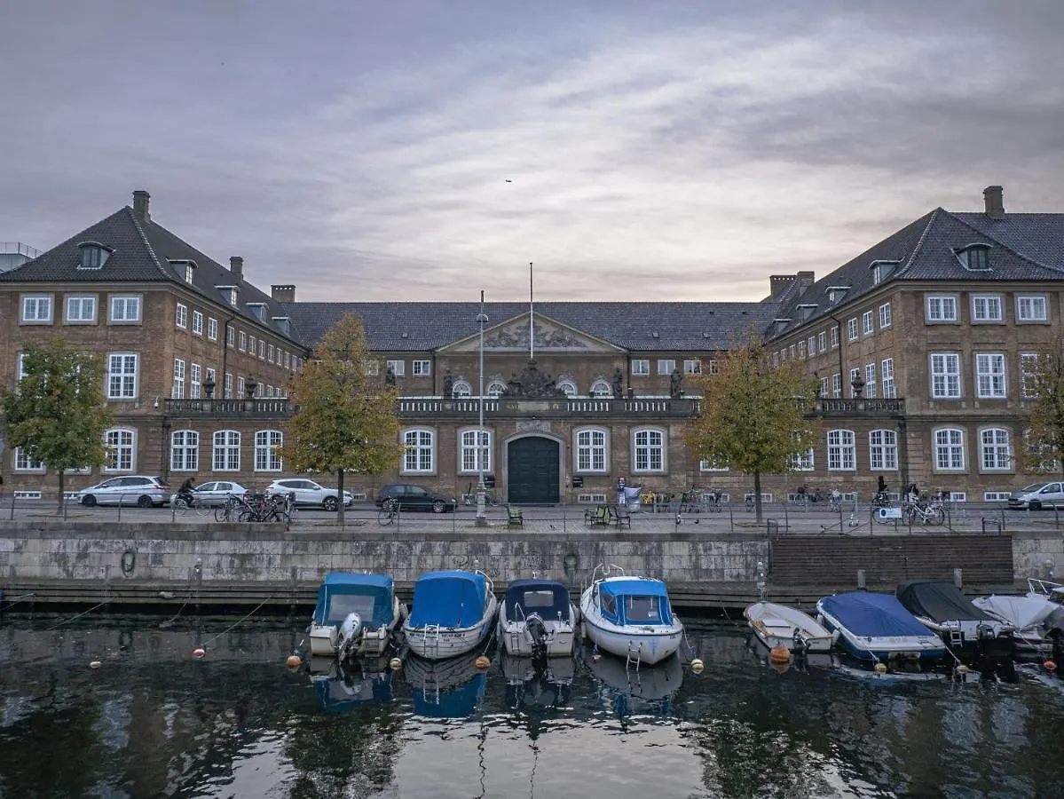 Perfect For Friends & Families 2 Bedroom Apartment In Cph